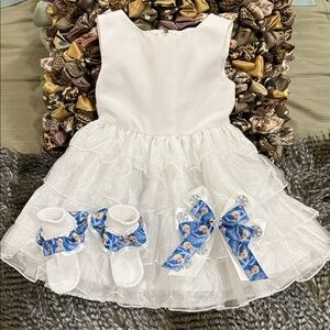Kids dress size 12-18 months with Frozen Elsa ribboned socks & bow price is firm